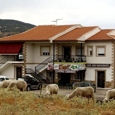 Alojamiento Cr Cuatro Caminos San Pablo de los Montes Luaran gambar